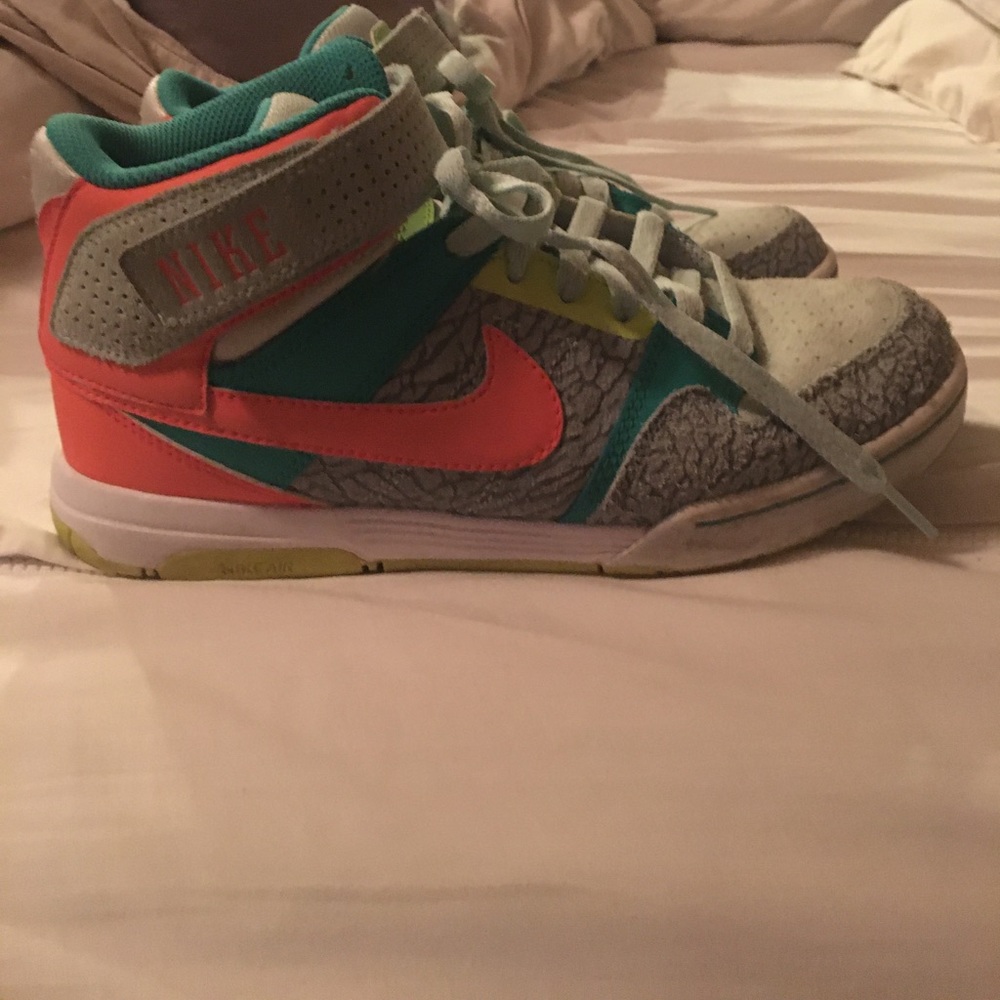 Nike woman’s high top sneakers